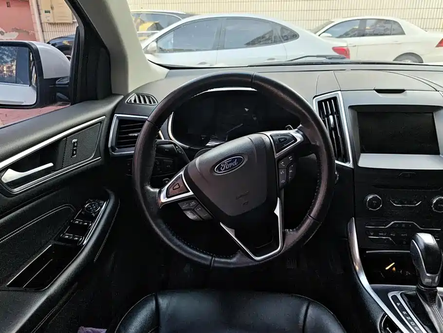 Ford Edge — миниатюра 15