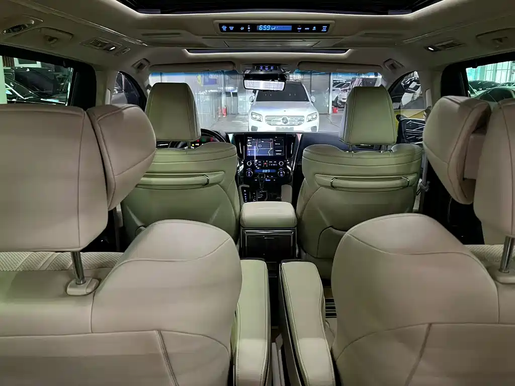 Toyota Vellfire 2021 2.5L HV