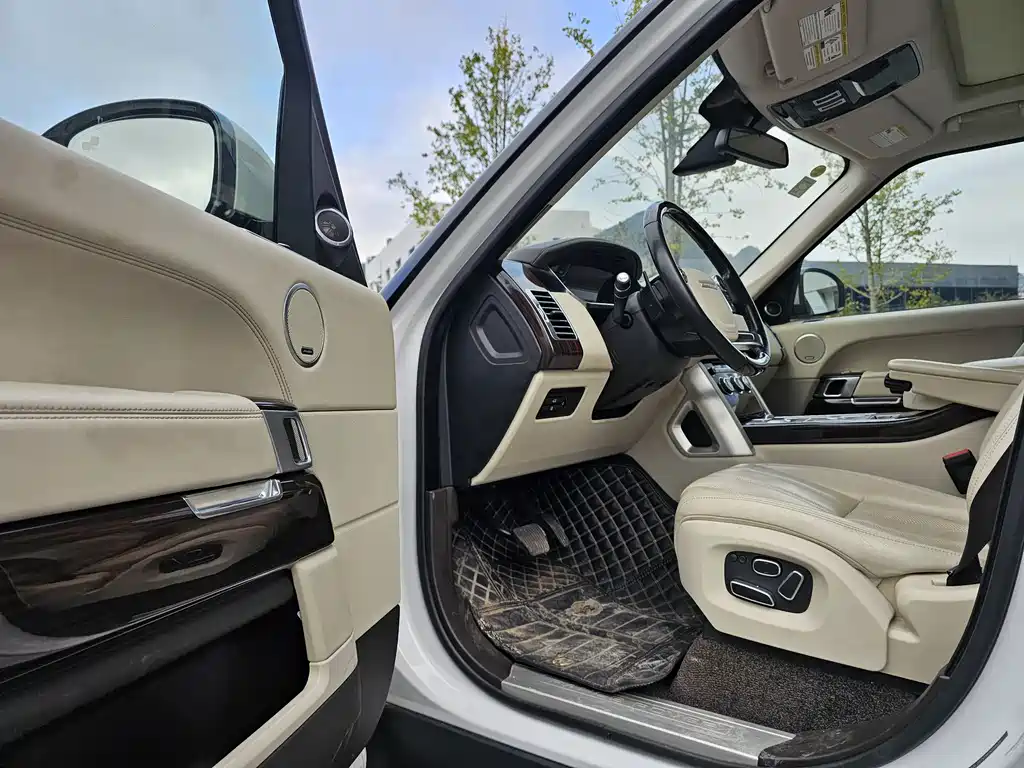 Land Rover Range Rover — миниатюра 16