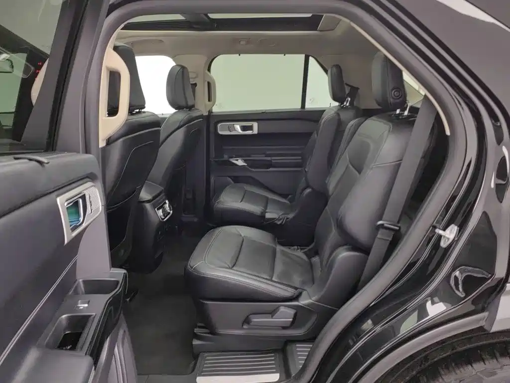 Ford Explorer — миниатюра 15