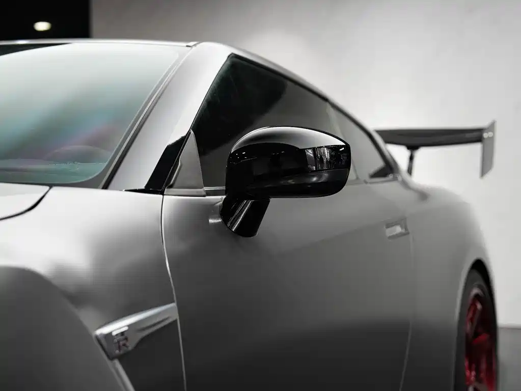 Nissan GT-R — миниатюра 19
