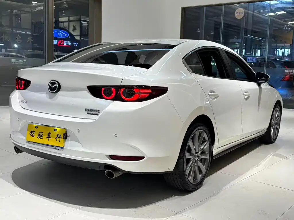 MAZDA 3 ANGKESAILA