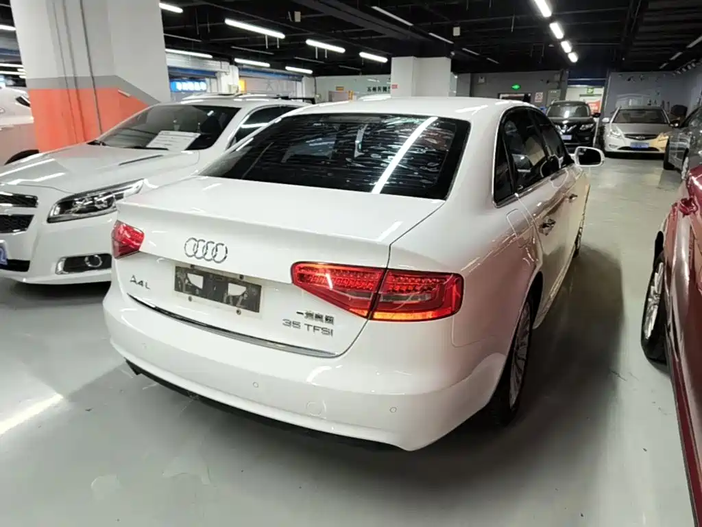 Audi A4L — миниатюра 7