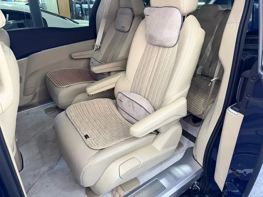 Buick GL8 — миниатюра 15