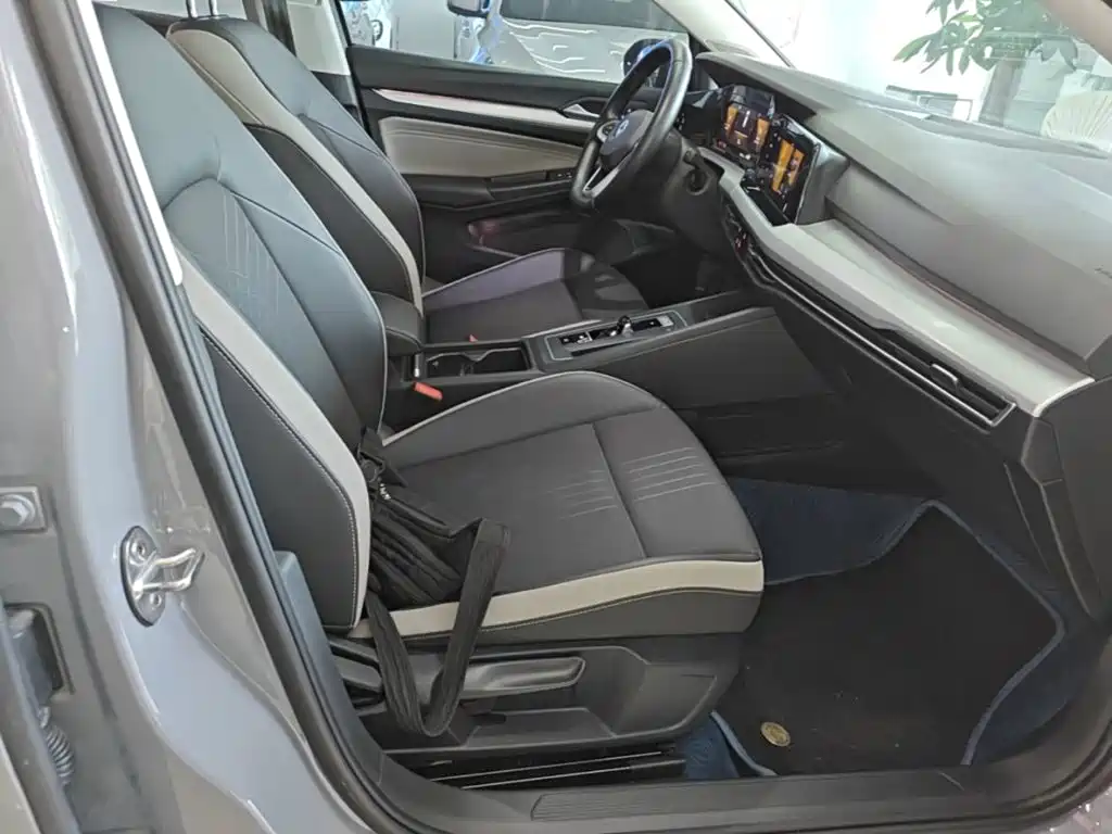 Volkswagen Golf — миниатюра 20