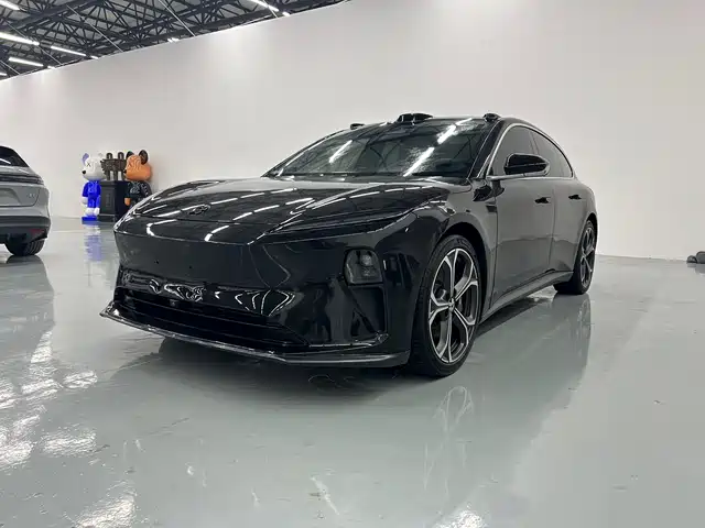 NIO NIO ET5T 2025