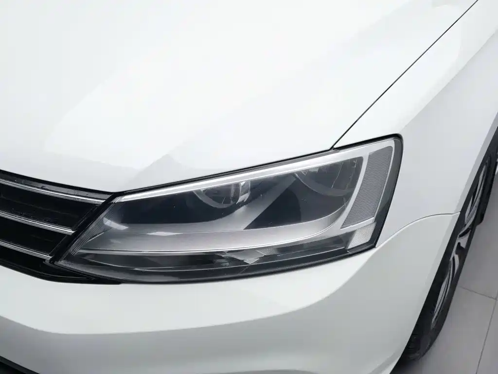 Volkswagen Sagitar — миниатюра 7