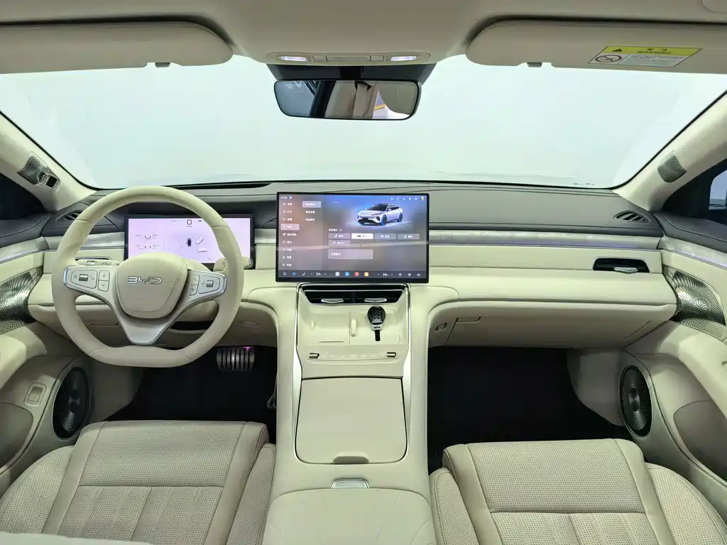 BYD 海豹08 — миниатюра 17