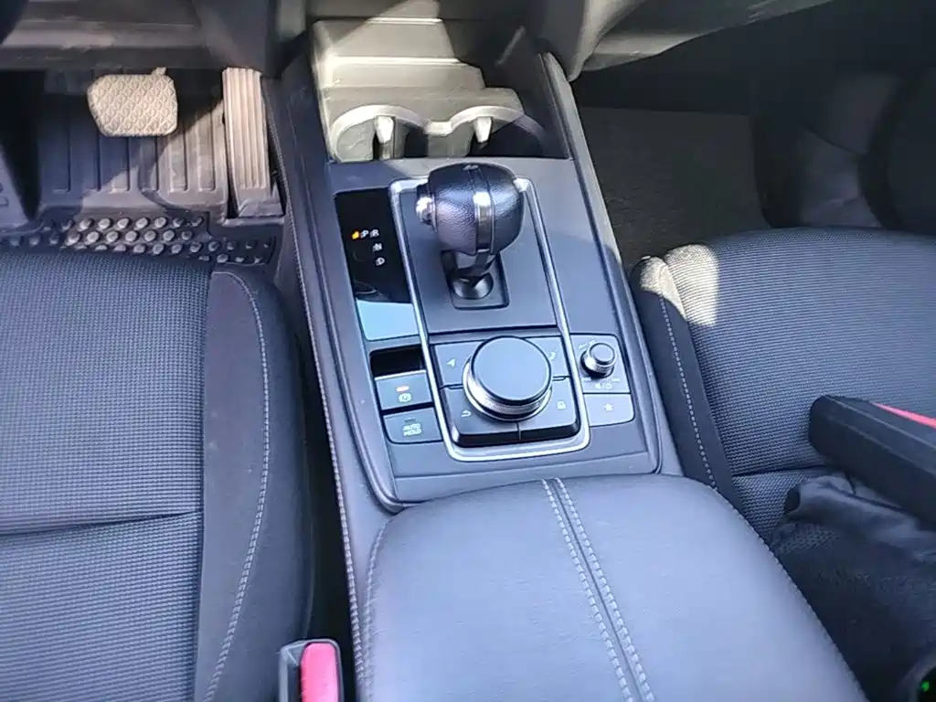 Mazda CX-30 EV — миниатюра 14
