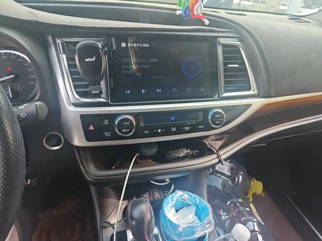 Toyota Highlander — миниатюра 6