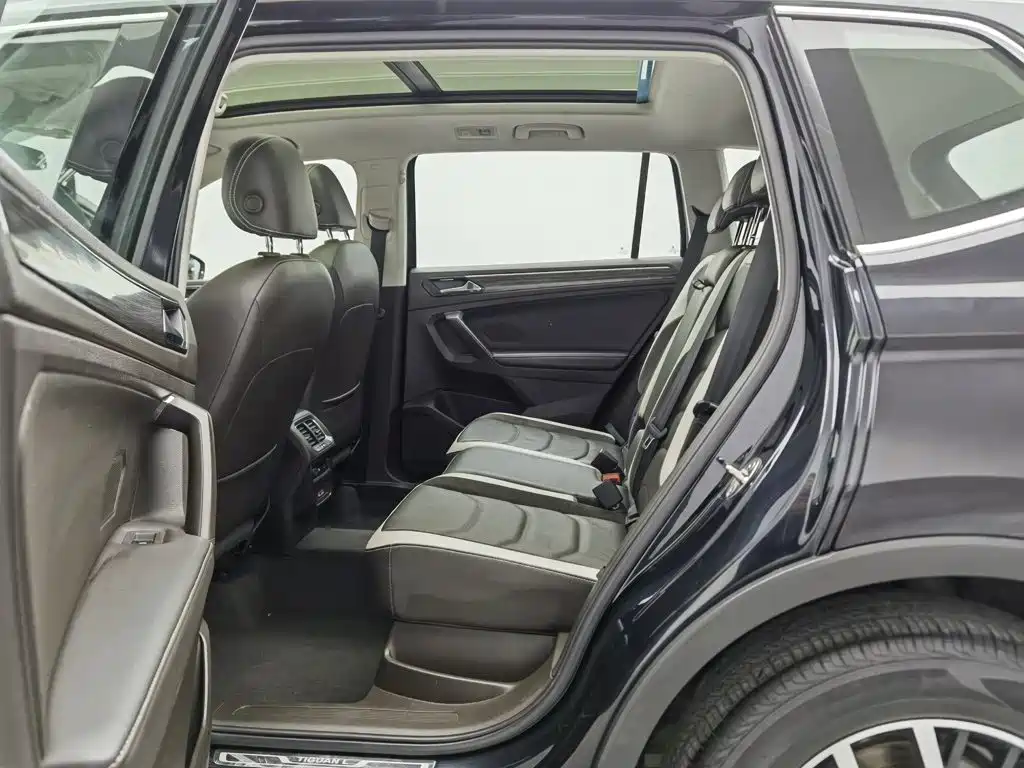 Volkswagen Tiguan L — миниатюра 15