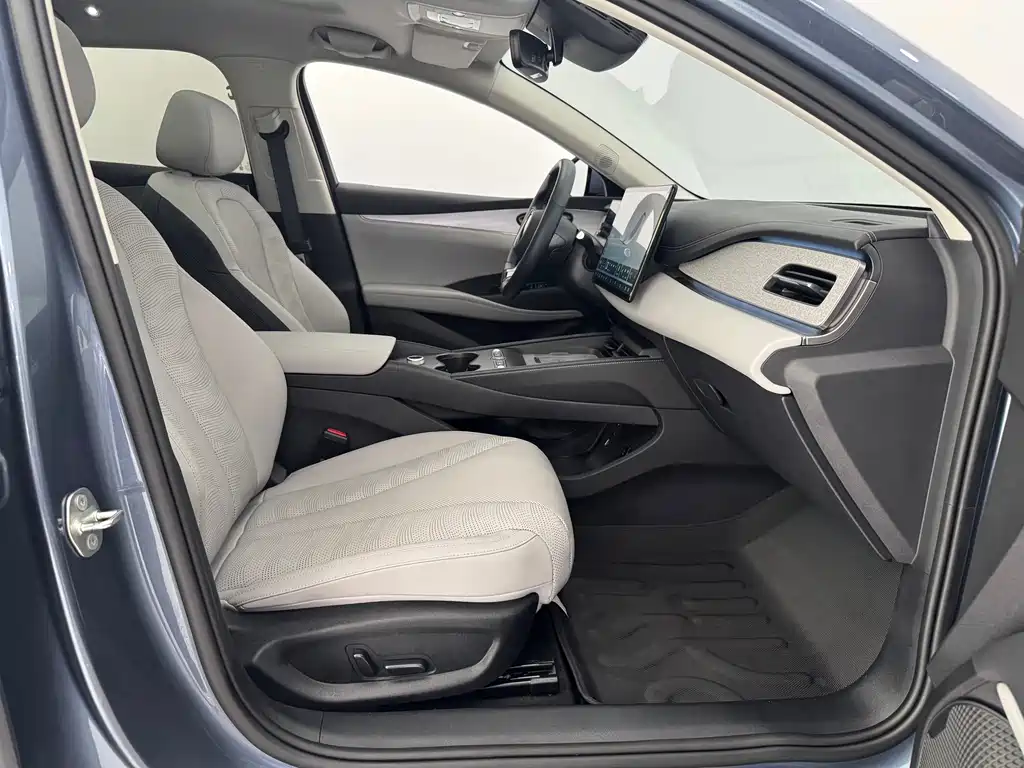 BYD Seals 06 DM-i версия для путешествий — миниатюра 11
