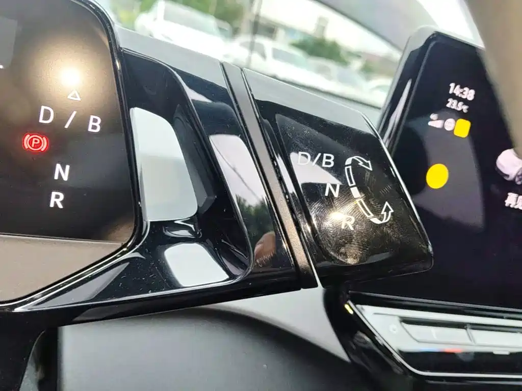 Volkswagen ID.3 — миниатюра 14