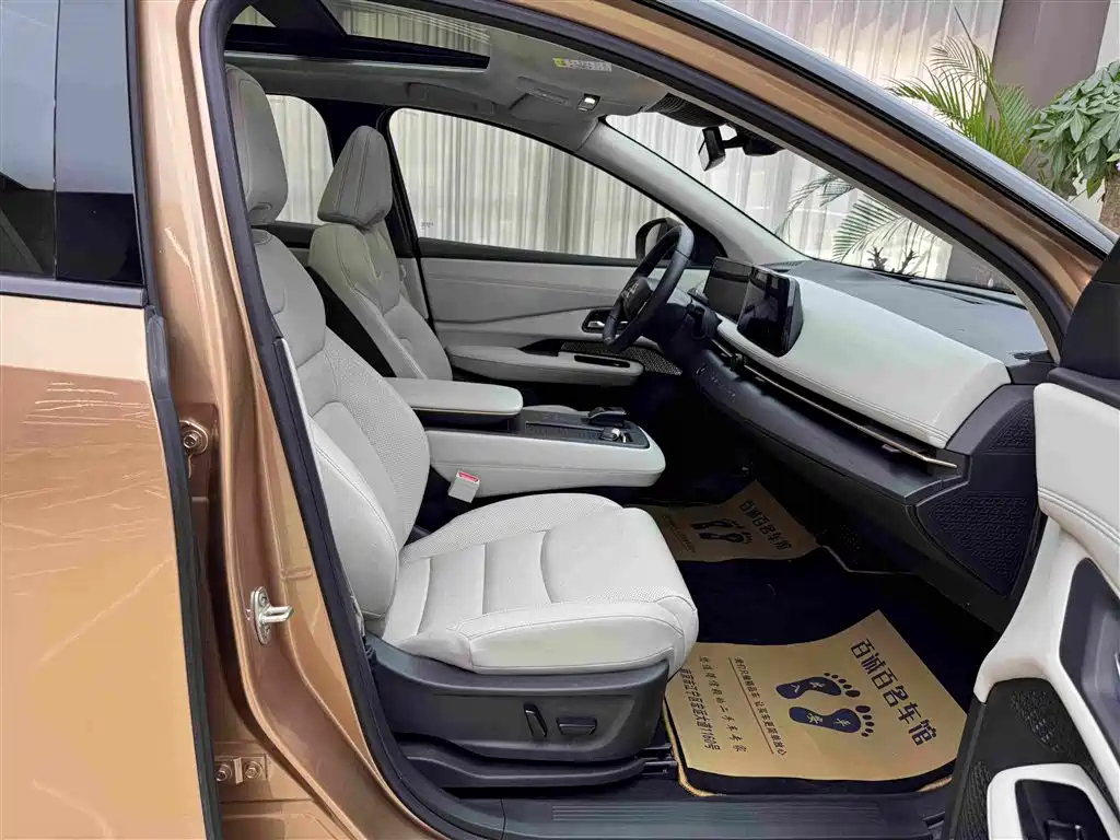 Nissan Ariya — миниатюра 11