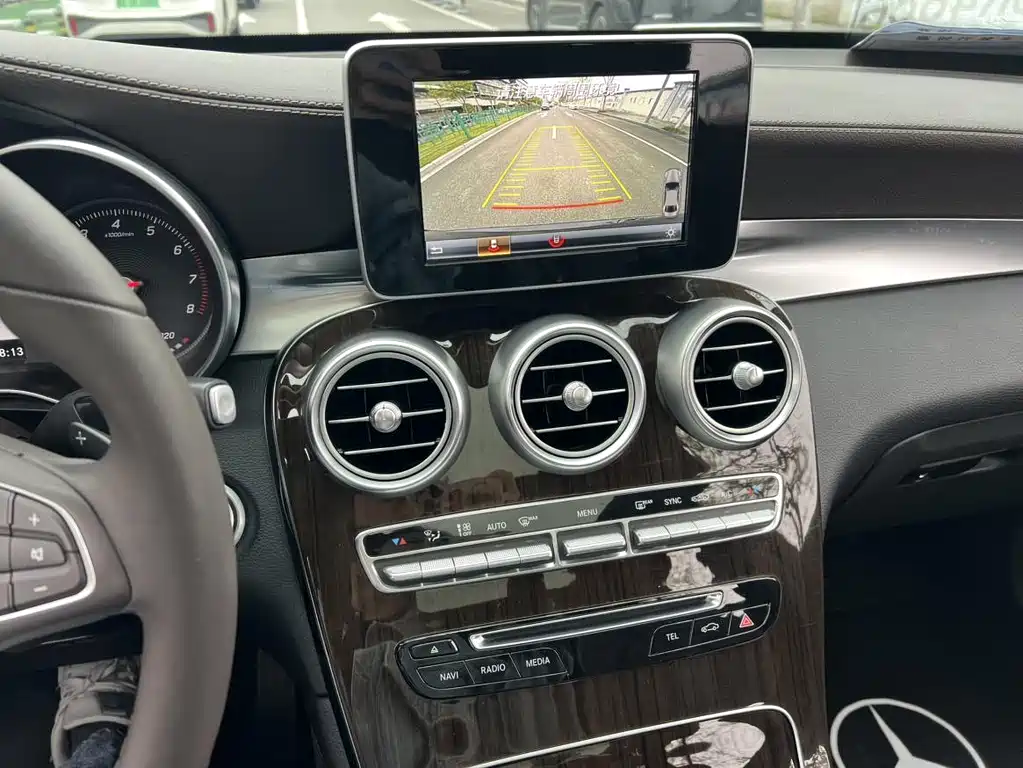 Mercedes-Benz GLC — миниатюра 9
