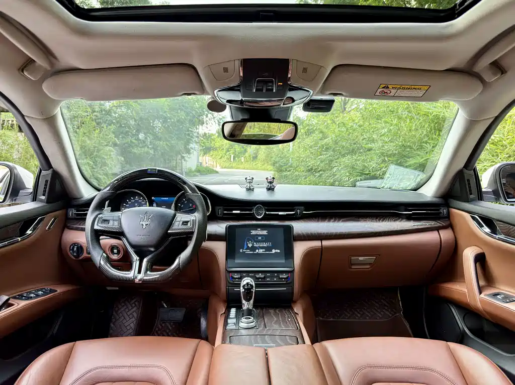 Maserati Quattroporte — миниатюра 10