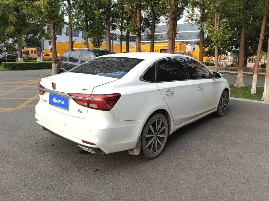Roewe Roewe i6 Classic — миниатюра 3