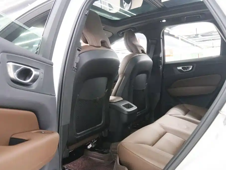 Volvo XC60 — миниатюра 14