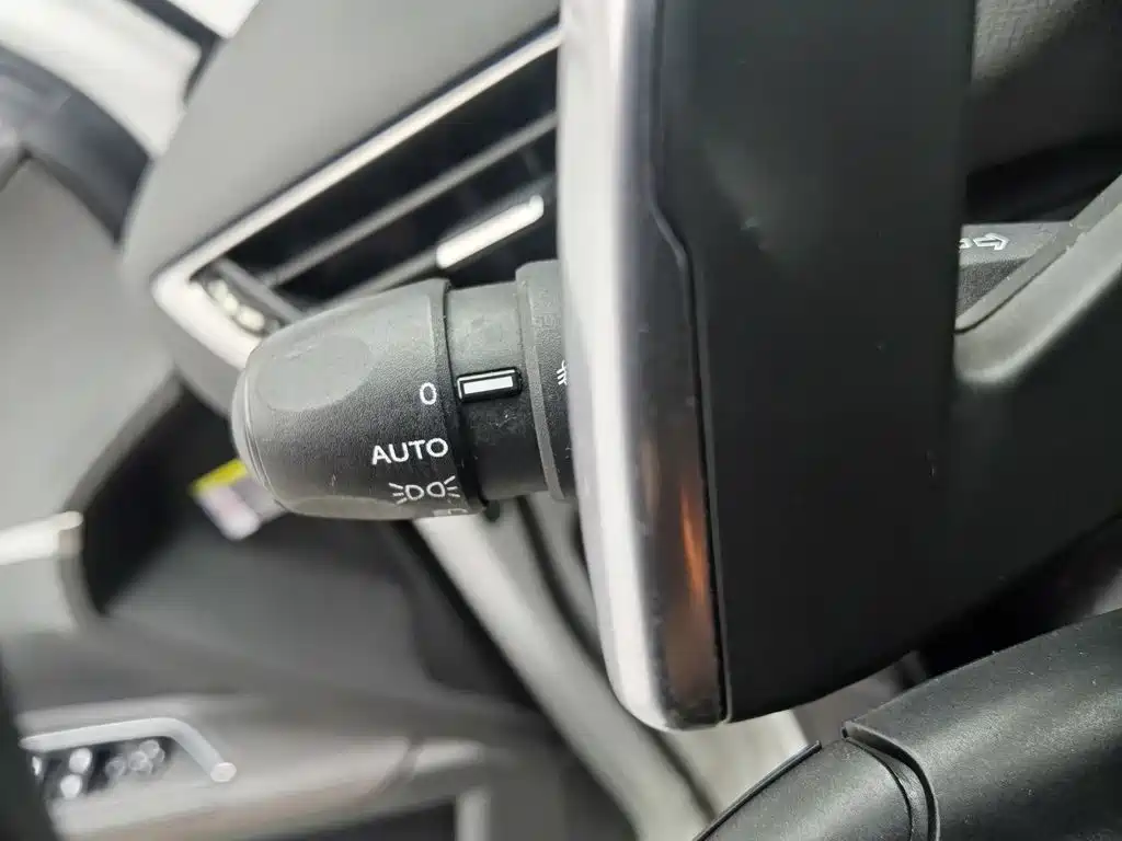 Peugeot 4008 — миниатюра 21