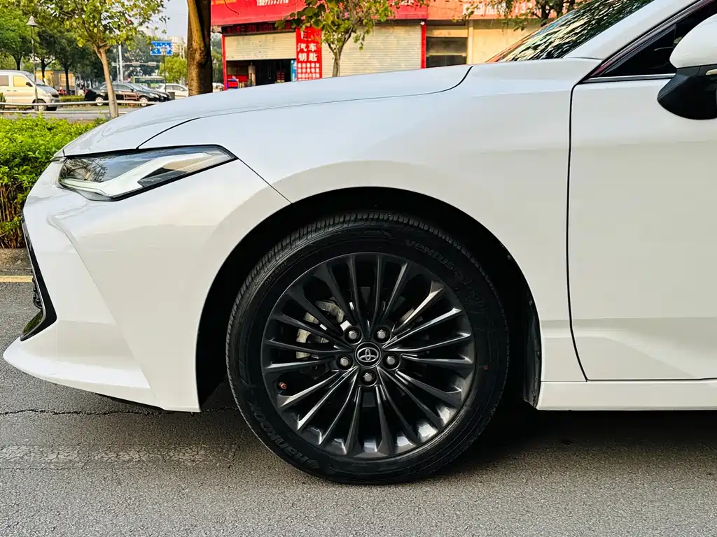 Toyota Avalon 2023 2.5L Touring Luxury