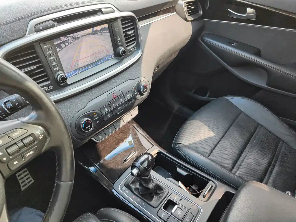 Kia Sorento — миниатюра 13