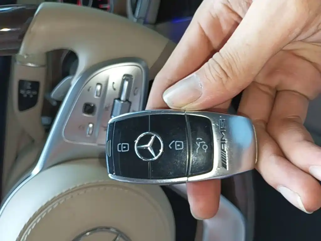 Mercedes-Benz S-Class — миниатюра 9