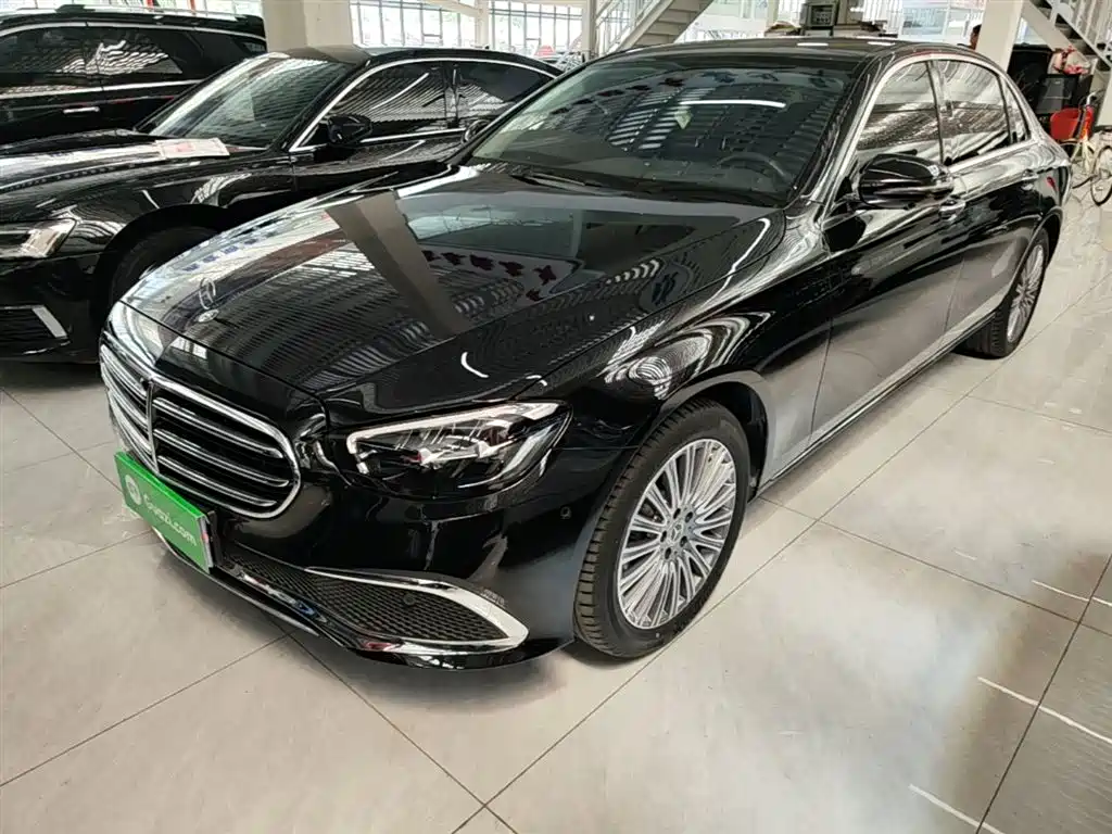 Mercedes-Benz E-Class 2023
