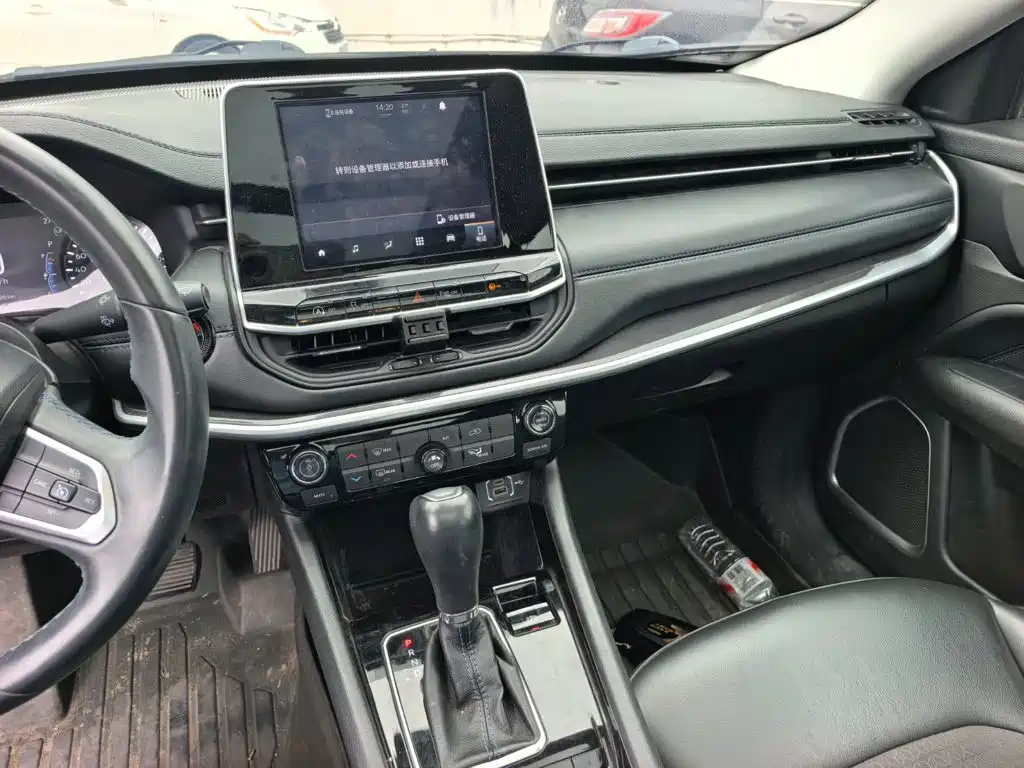 Jeep Compass — миниатюра 14