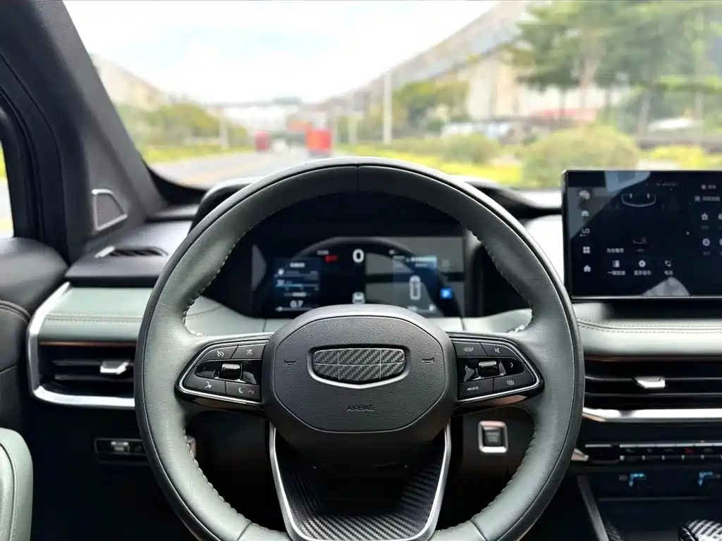 Geely Haoyue L — миниатюра 6