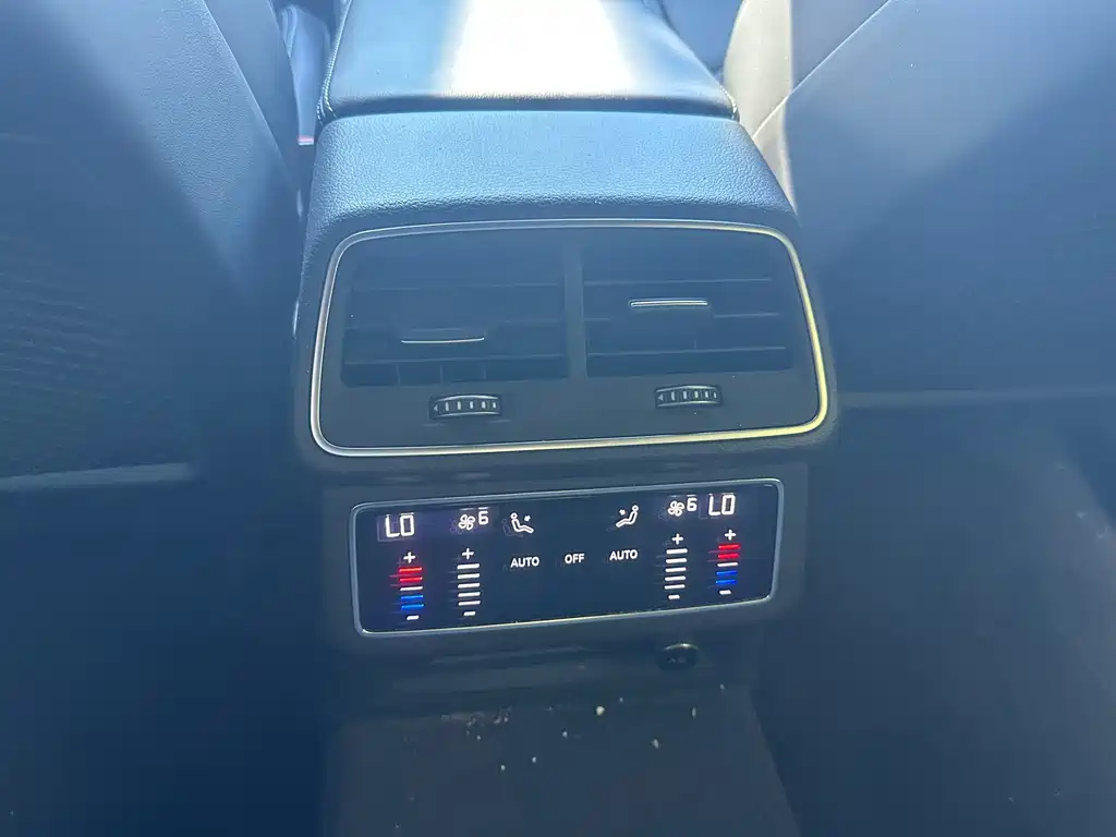 Audi A6L — миниатюра 12