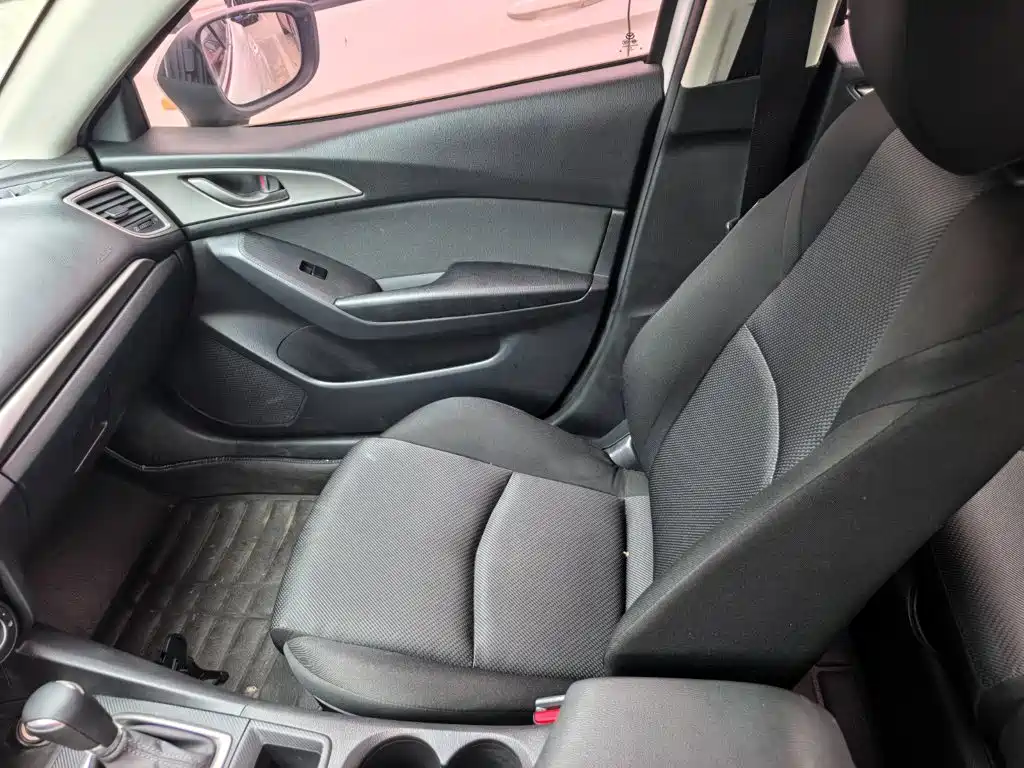 Mazda 3 Axela — миниатюра 11