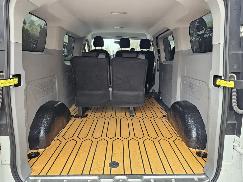 SAIC MAXUS XINTU V70