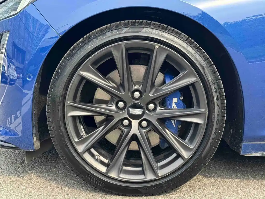 Cadillac CT5 — миниатюра 7