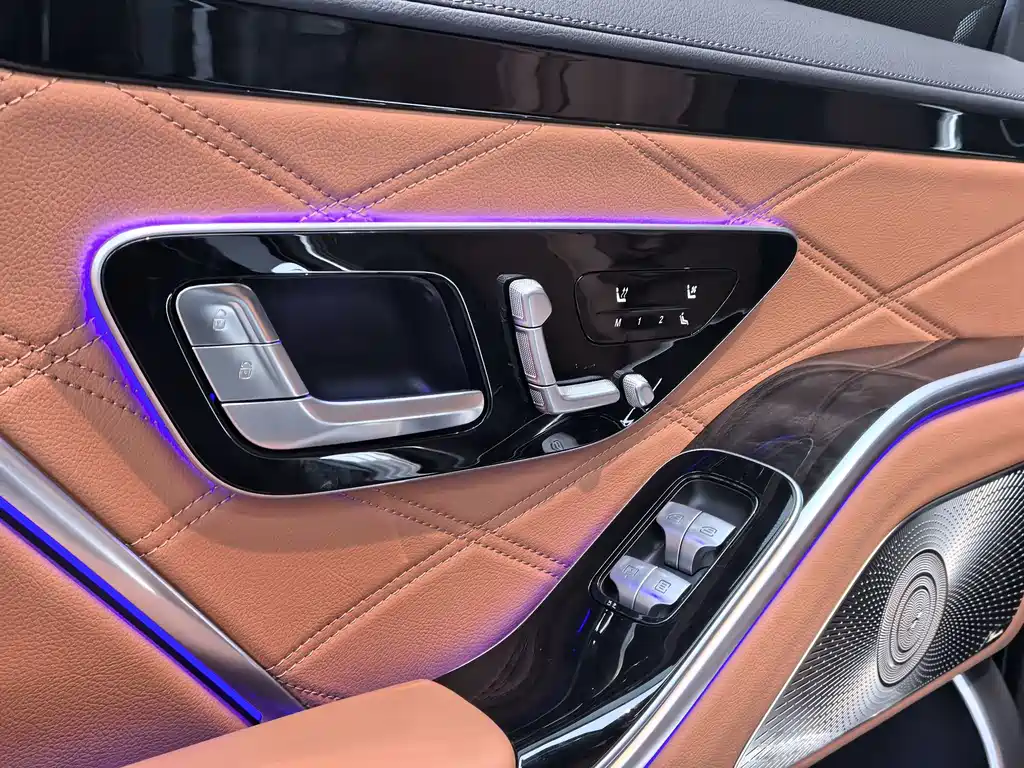 Mercedes-Benz S-Class — миниатюра 8