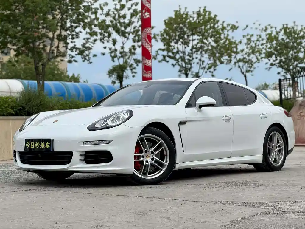 Porsche Panamera 2013