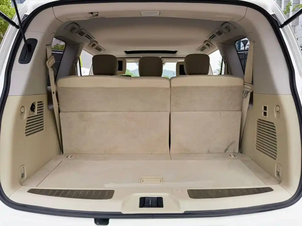 Nissan Patrol — миниатюра 20