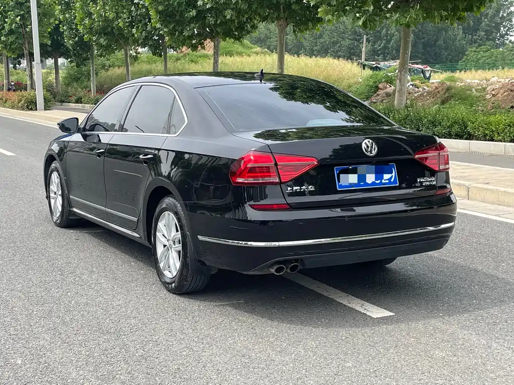Volkswagen Passat 2017 330TSI DSG