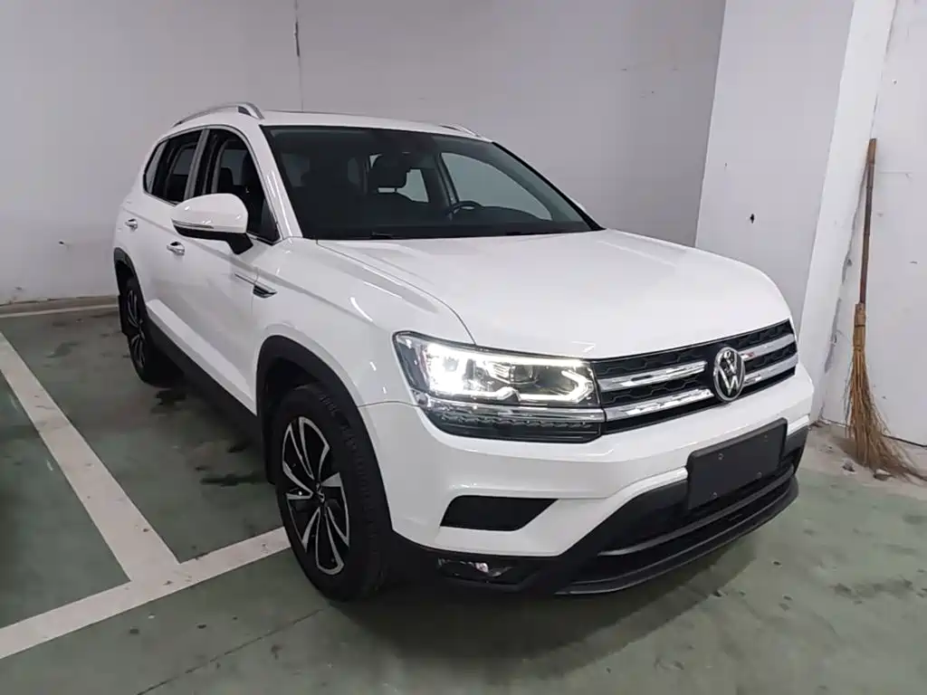 Volkswagen Tharu — миниатюра 4