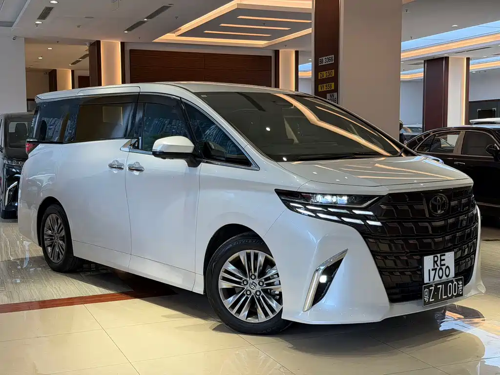 Toyota Alphard — миниатюра 2