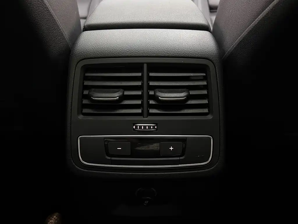 Audi A5 (Import) — миниатюра 18