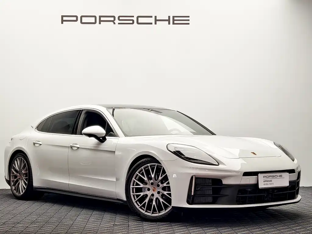 Porsche Panamera 2025