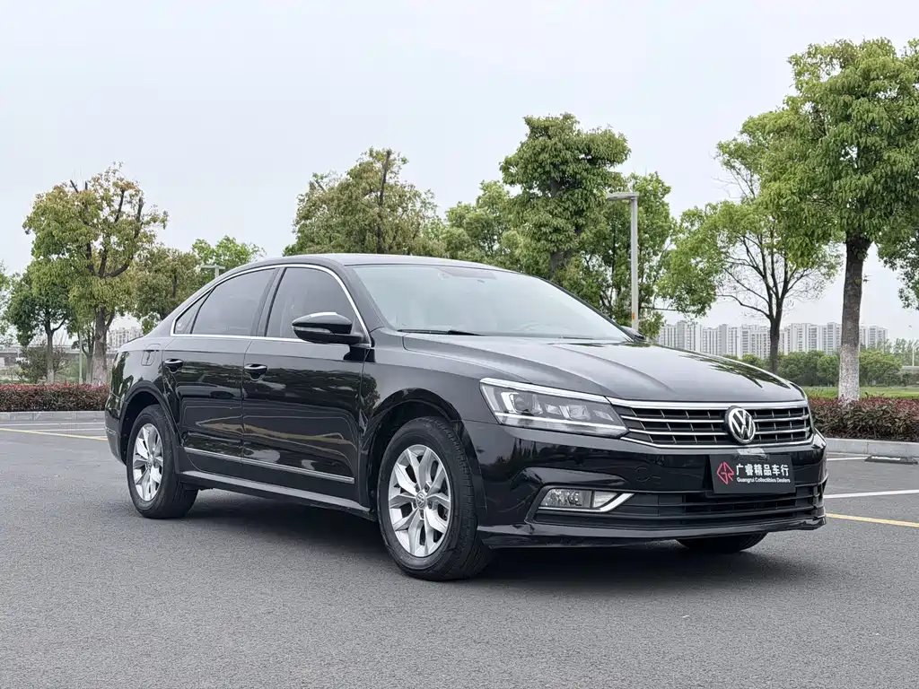 Volkswagen Passat 2017 330TSI DSG