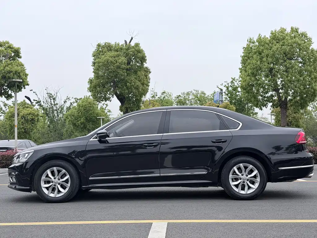 Volkswagen Passat — фотографии объявления, Фото 11