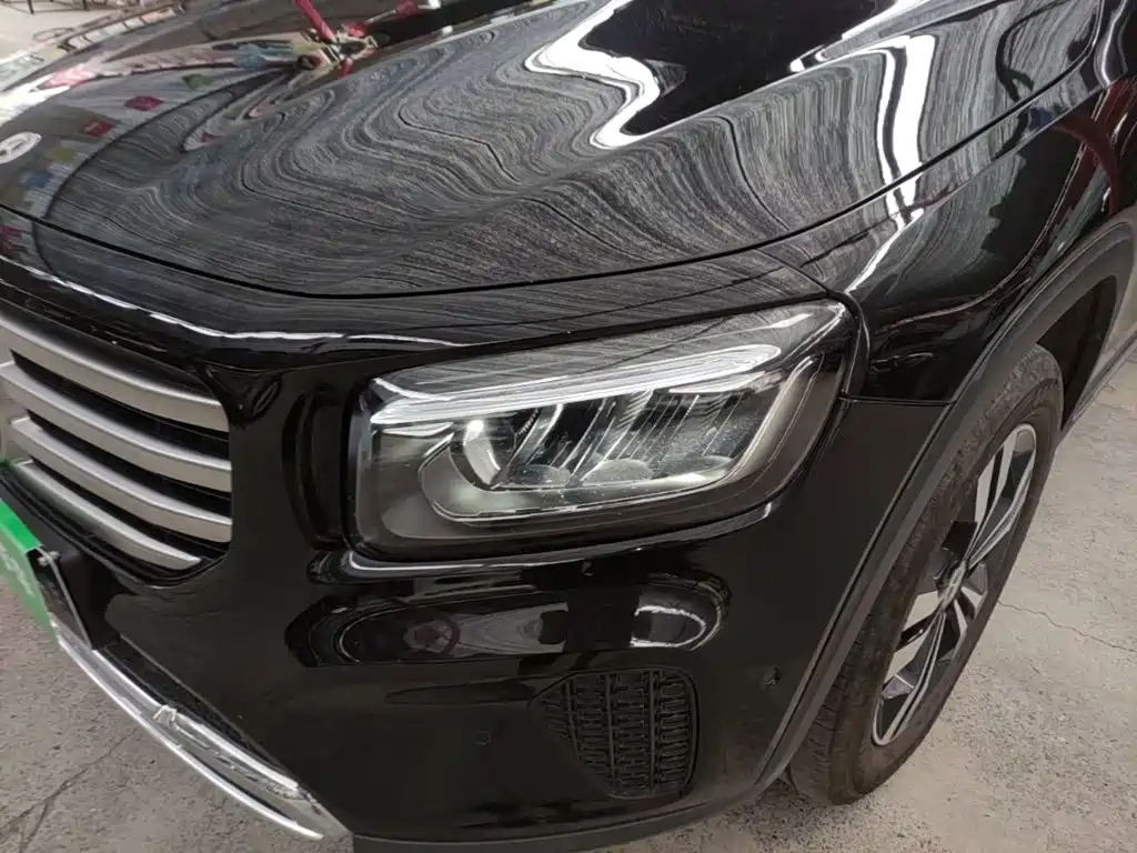 Mercedes-Benz GLB — миниатюра 24