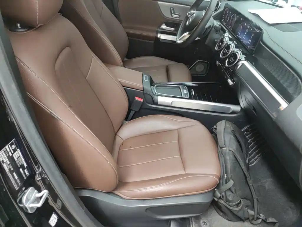Mercedes-Benz GLB — миниатюра 25