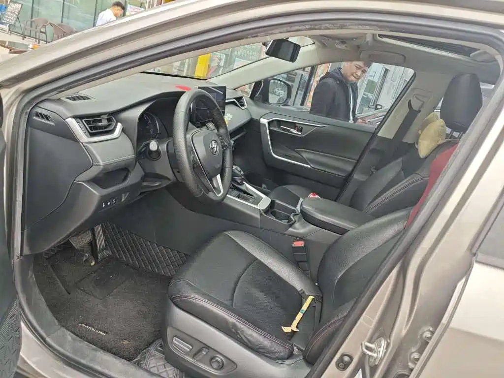 TOYOTA RAV4 RONGFANG