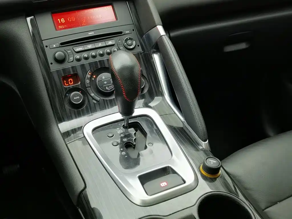 Peugeot 3008 — миниатюра 13