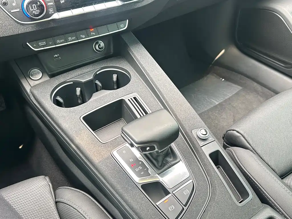 Audi A4L — миниатюра 25