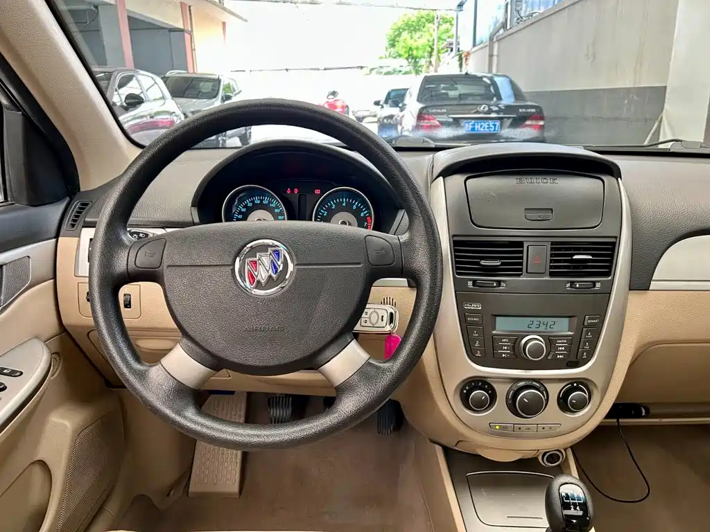 Buick Excelle — миниатюра 11