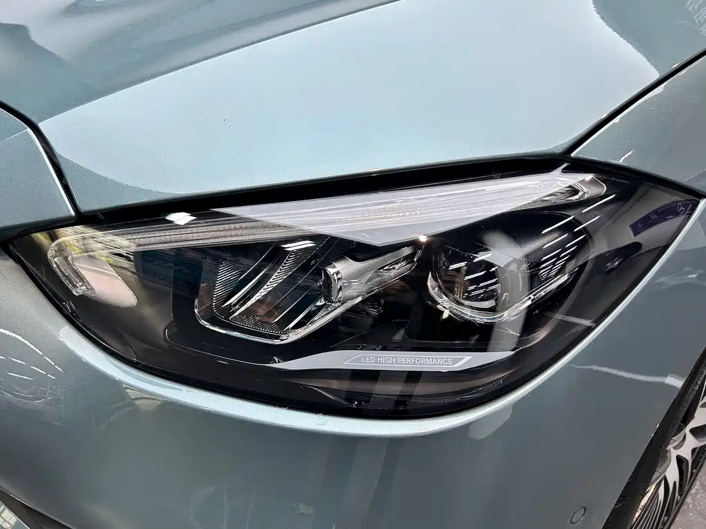 Mercedes-Benz C-Class — миниатюра 11